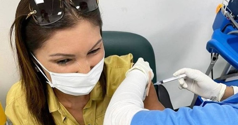 Әлия Назарбаева қытай вакцинасын салдырды