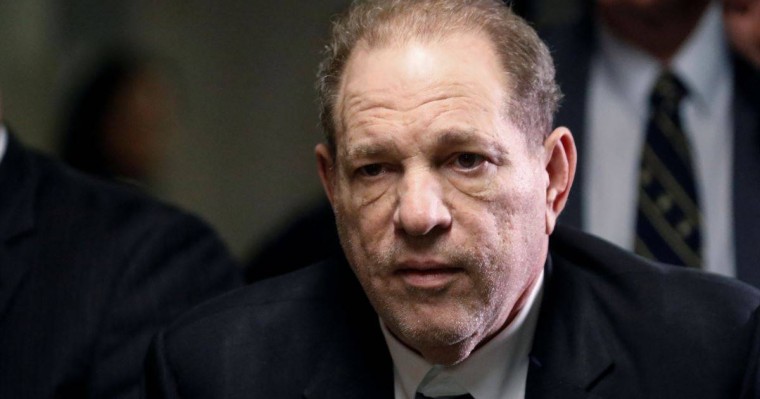 АҚШ-та кинопродюсер Харви Вайнштейннің соты басталды