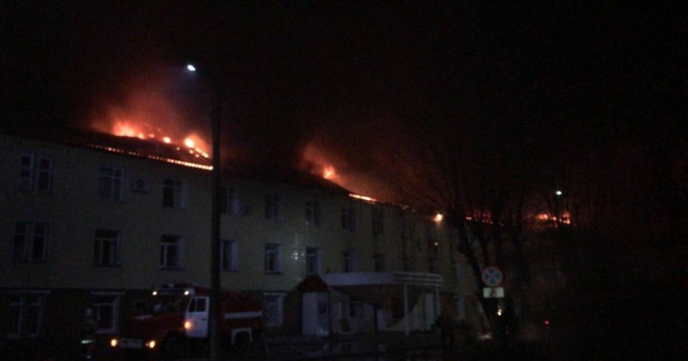 Қостанайдағы орталық аурухана өртеніп кетті (фото)