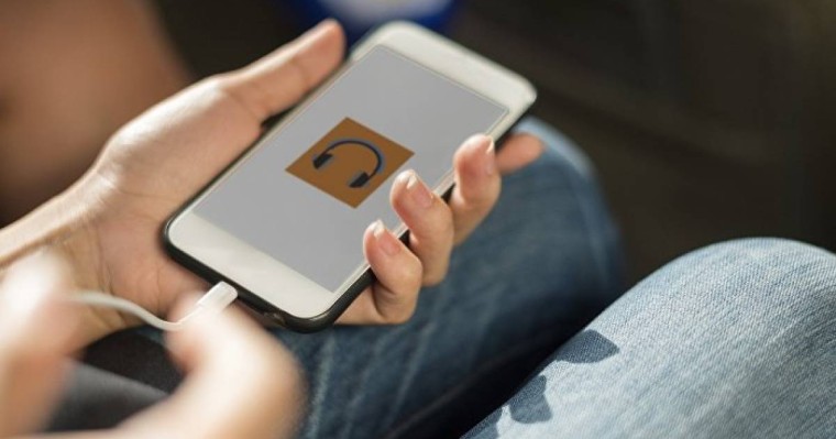 Америкалық отбасы асырап алған қыз Қазақстандағы ата-анасын іздеп жатыр – видео