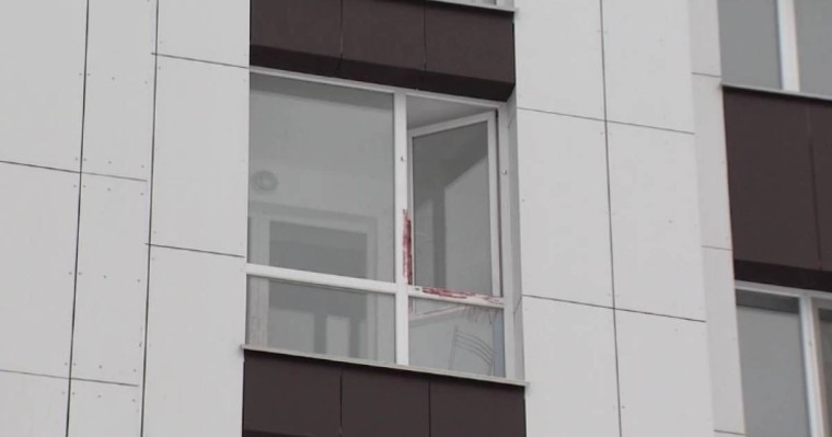 Жиенін терезеден лақтырып, енесін пышақтап өлтірген: Астанада қанды қылмыстан кейін ер адам 7-қабаттан секіріп кетті