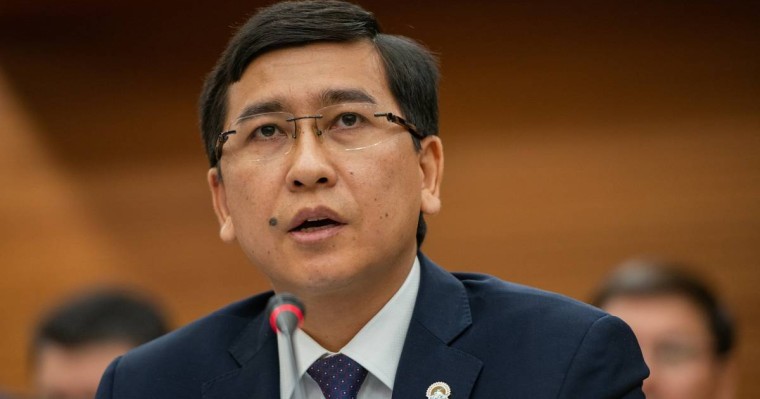 Асхат Аймағамбетов университетте оқытушы болмақ