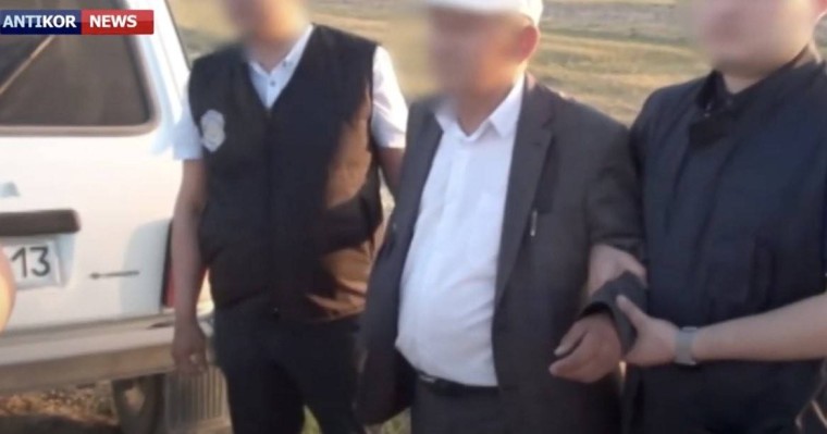 Түркістан облысындағы ауыл әкімі пара алды деген күдікке ілінді - Қазақстан жаңалықтары