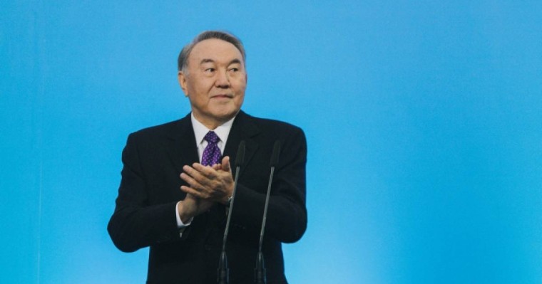 Назарбаев өзінен 2 жас кіші Джо Байденді құттықтады