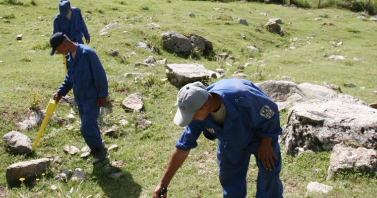 Өзбекстан Тәжікстанмен шекарасын минадан тазартты