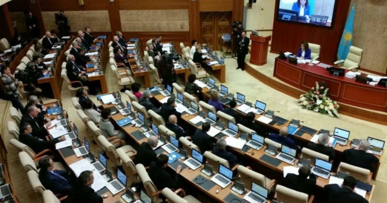 Парламенттік оппозиция: Сенат жаңа заң қабылдады - Қазақстан жаңалықтары