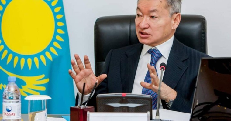 Депутаттар президентке Даниал Ахметовтің үстінен арызданды