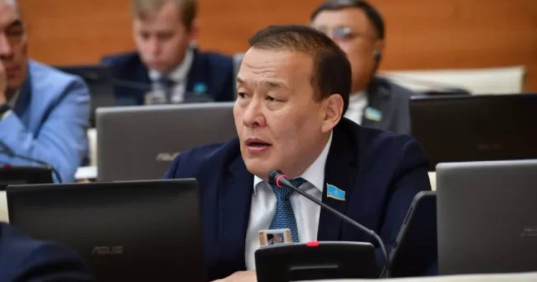 Болатбек Нәжметдинұлы Көлік комитетінің төрағасы Алтай Әлінің әрекетсіздігін кінәлады 