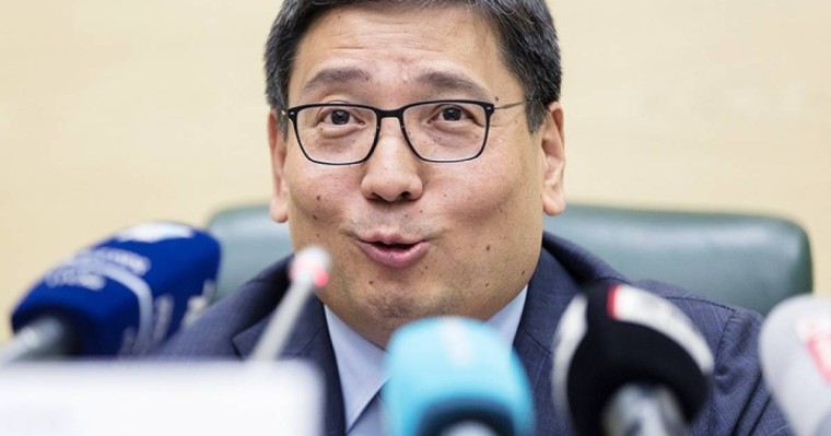 Досаев өзіне қарсы митинг өткізуге рұқсат берді