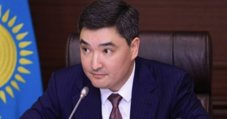 Олжас Бектенов Алматы облысындағы Қонаев және Алатау қалаларын дамыту жоспарын тыңдады