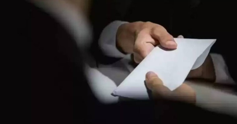 Сайрам-Өгем ұлттық паркінің бас директорына жемқорлыққа жол берді деген күдік келтіріліп отыр