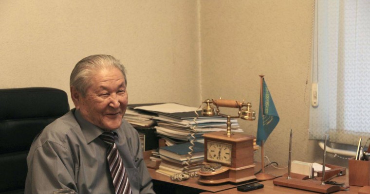 "Қайтпас қайсар, принципшіл саясаткер". Серікболсын Әбділдинмен қоштасу