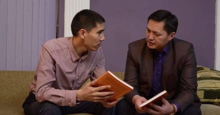 Санжар Керімбай: Бейсен Құранбектің моласына түнеген әйел Алпамыстай ұл табады - Қазақстан жаңалықтары