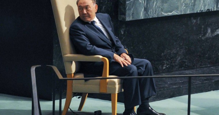 Назарбаевтың өкілетін қысқарту туралы заңға Тоқаев қол қоюы мүмкін бе?