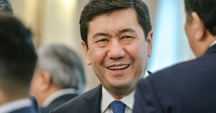 Орыс тілінде құжат сұратуға тыйым салған Қошановтың кереметі