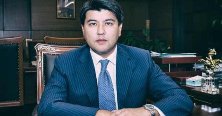 Бишімбаевтың әпкесі Астананың қақ ортасындағы мейрамханада үлкен шу шығарды 