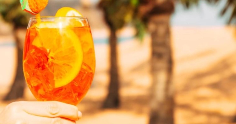 Балиде коктейль ішкен турист жанарынан айырылды