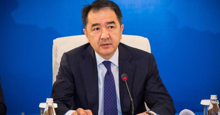 Сағынтаев әкесінің қалай оқ тиіп жараланғанын айтты