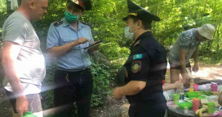 Алматылықтар Бутаковкадағы пикник үшін жазаланды - Қазақстан жаңалықтары