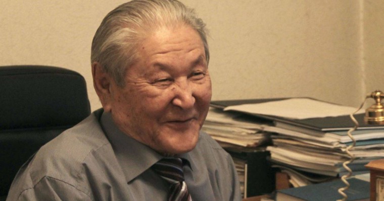 Оппозициялық саясаткер Серікболсын Әбділдин өмірден озды