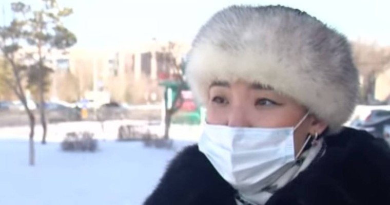 Әуекомпания Ақтөбе — Нұр-Сұлтан рейсіне кіргізбей қойған жүкті әйел бөтен қалды