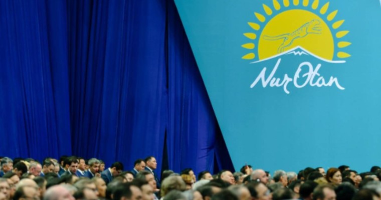 Тоқаев: Депутаттардың азаматтар арасында тиісті беделі жоқ