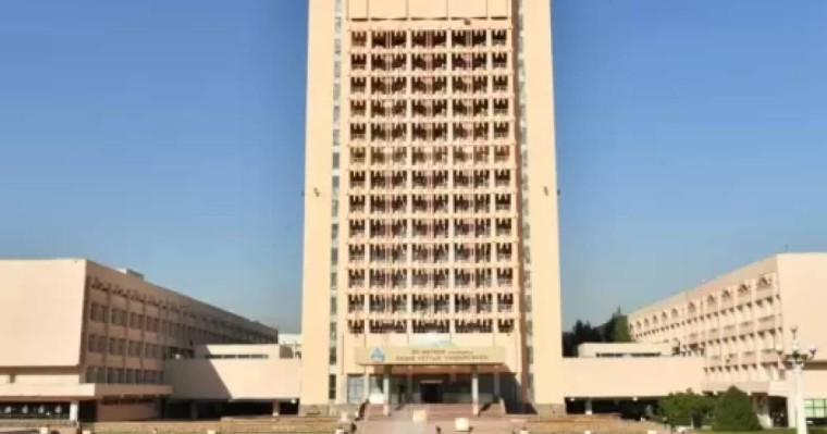 Алматыда бойжеткен ҚазҰУ ректоратының 14-қабатынан секіріп кеткен