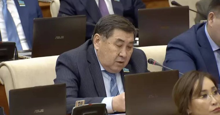 Мырзағалиев кетті, ендігі кезек Ноғаевта ма: Ермұрат Бәпи кадрлық ауыс-түйіске қатысты болжамын айтты