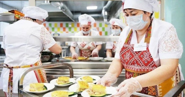 Шымкентте оқушыларға тегін тамақ беріле бастады