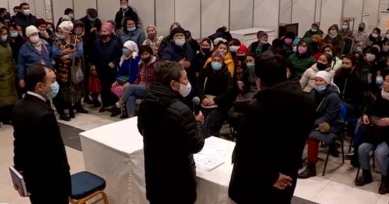 Шымкентте көп балалы аналар әкімдікте тағы да шу шығарды