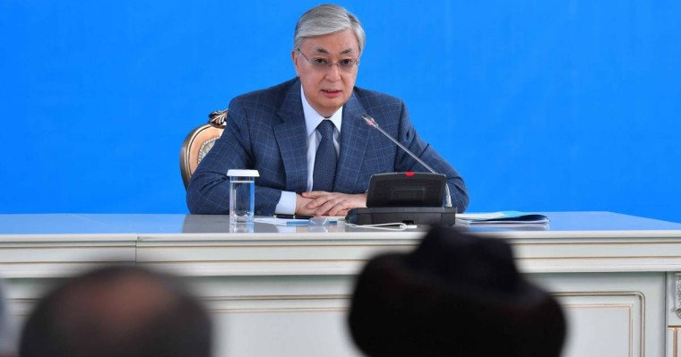 Тоқаев кедендегі «пысық» кәсіпкерлердің сазайын тартқызуда