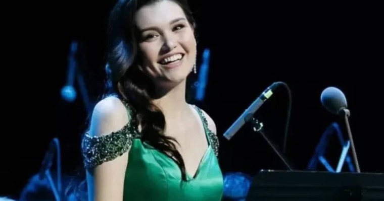 Тоқаев опера әншісі Әйгерім Алтынбекті тарихи жеңісімен құттықтады