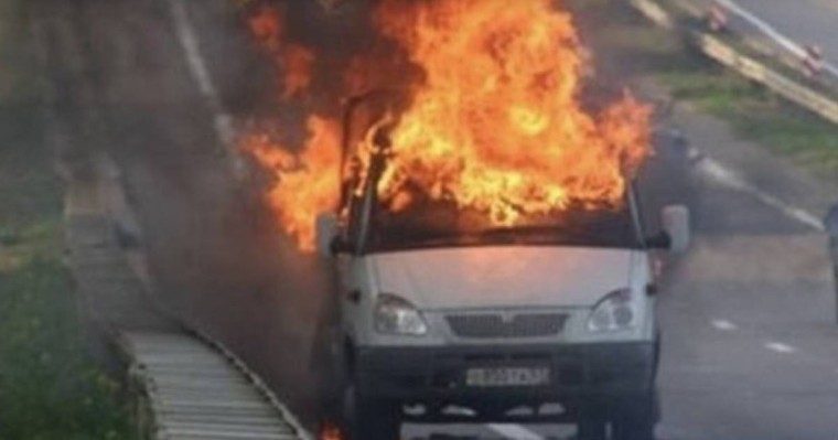 "Эскурсияға бара жатқан". Түркістан облысында 16 оқушы мінген көлік өртеніп кетті