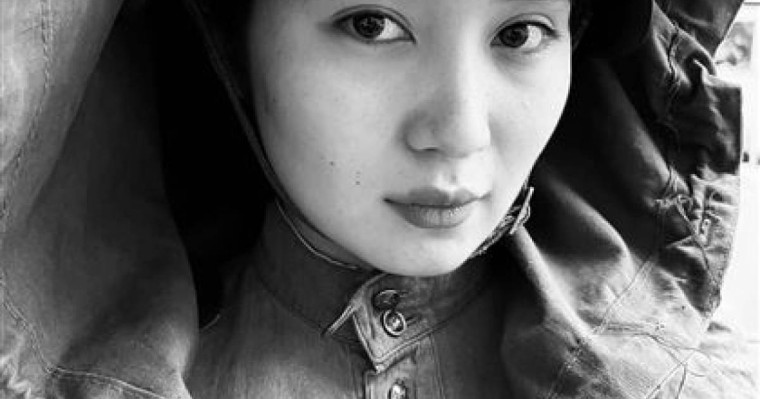 “Наглостьта да шек болу керек”: Сәуле Әбілдаханқызы Баян Алагөзованың Мәметова туралы сериалын қатаң сынға алды