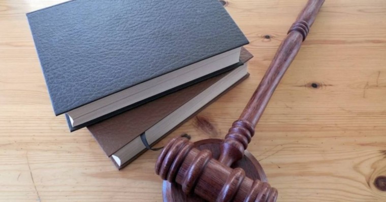 "Көшеде шалбарын шешіп, соңынан қуған": Петропавлда балаларға азғындық жасаған зейнеткер 8 жылға сотталды