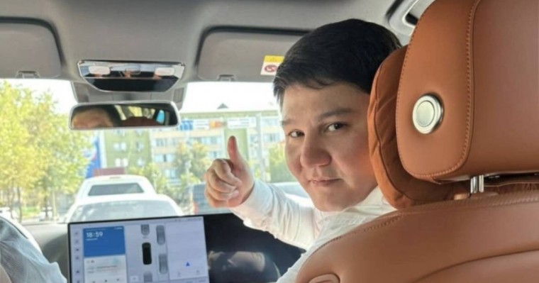 «Өмірде ешкім періште емес»: Бейбіт Қорған «некесіз баласына» қатысты пікір білдірді