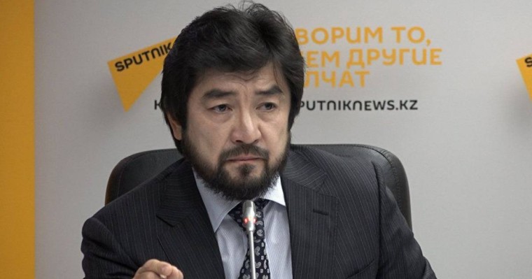 Бекболат Тілеухан журналистен кешірім сұрады