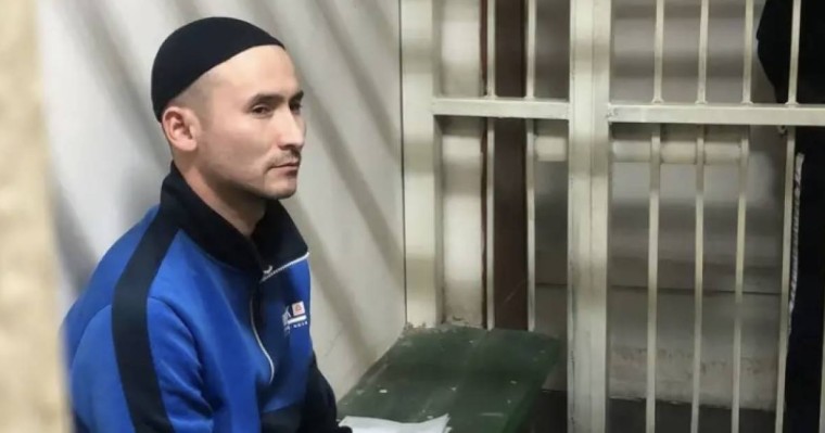 Автобусқа 100 теңге төлемей, жанжал шығарған азамат сотта соңғы сөзін сөйледі