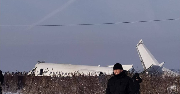 Алматыда бортында жолаушылары бар ұшақ құлады