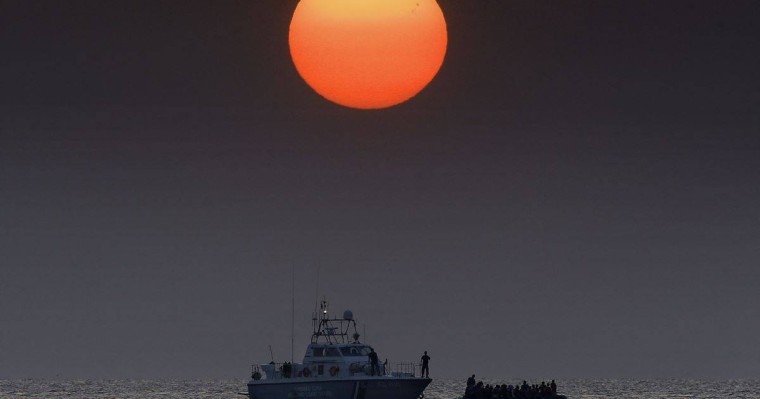 Түркияда мигранттар мінген қайық суға батып, бірнеше адам көз жұмды