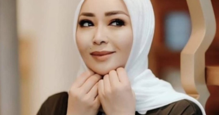 “Түріңізге не болған?” - Айнұр Тұрсынбаеваның беті халықты шошытты (фото)