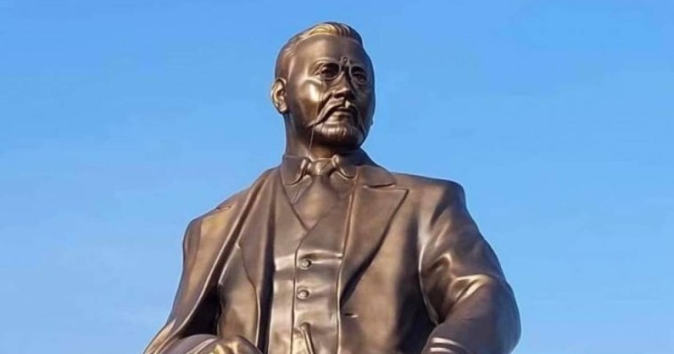 Түркияда Ахмет Байтұрсынұлына ескерткіш орнатылды