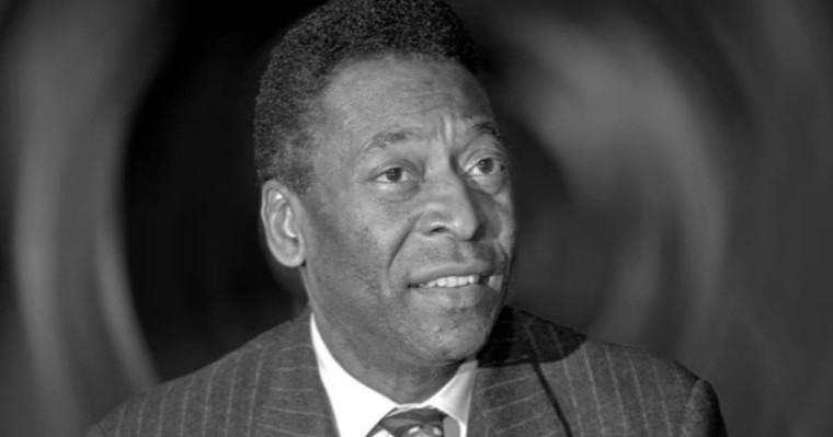 Тоқаев Пеленің қазасына көңіл айту жеделхатын жолдады