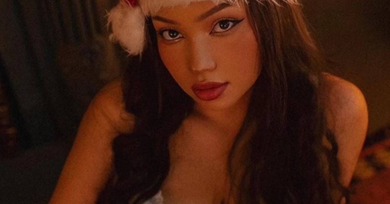 Атышулы Шырын Нарчаева ашық суреттерімен желіні шулатты