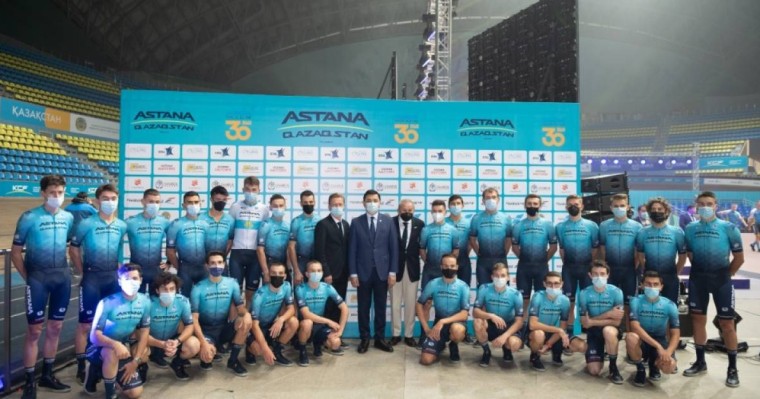 Нұр-Сұлтанда 2022 жыл маусымындағы Astana Qazaqstan Team командасы таныстырылды
