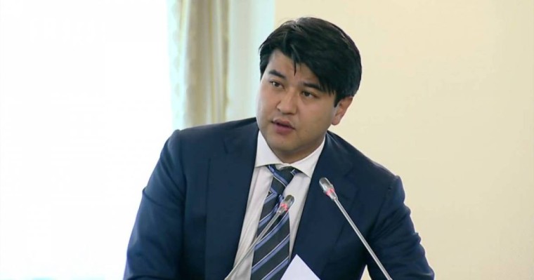 Бишімбаев мас күйінде көлік жүргізгені үшін жазаға тартылмайды – министрлік