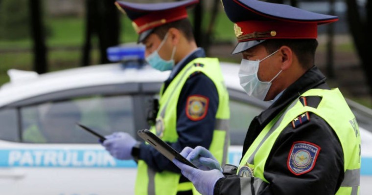 Алматы көшелері мен аулаларын жаяу аралайтын полицейлер саны артты 