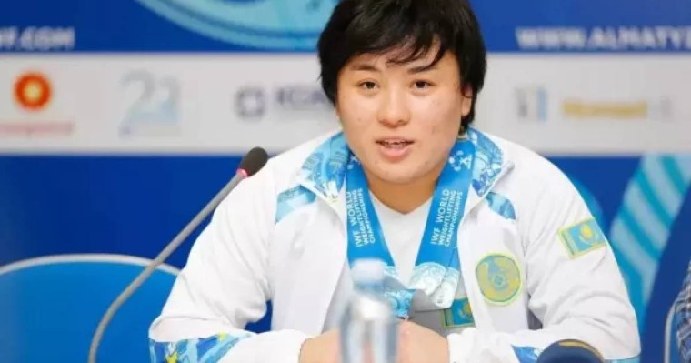 «200 млн теңге қарыз». Базарда жүрген Жазира Жаппарқұлға қысым көрсетіп жатыр