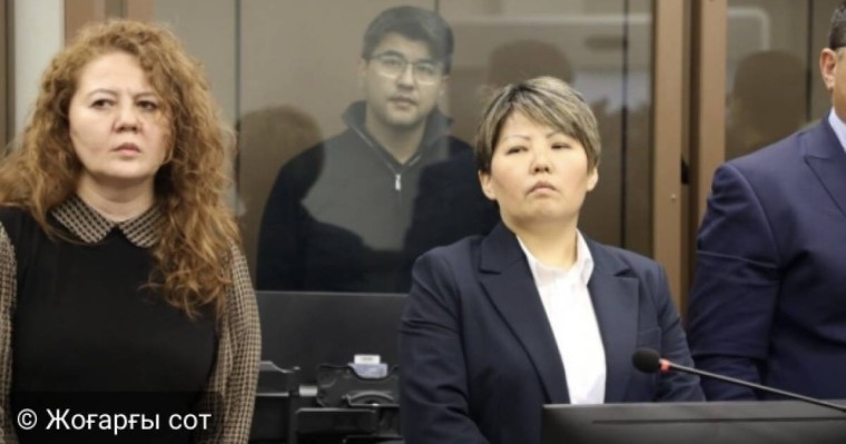 Судья Бишімбаевтың екі адвокатын сотқа кіргізбей қойды