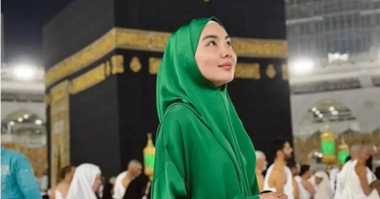 «Алла жазасын береді!»: Төреғали Төреәлінің қарындасы алаяқтарды қарғап тастады